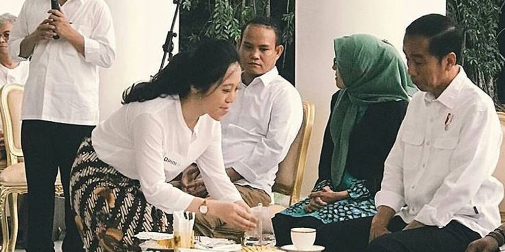 Fakta Evani Jesslyn, Barista Cantik yang Sajikan Kopi ke Presiden Jokowi thumbnail
